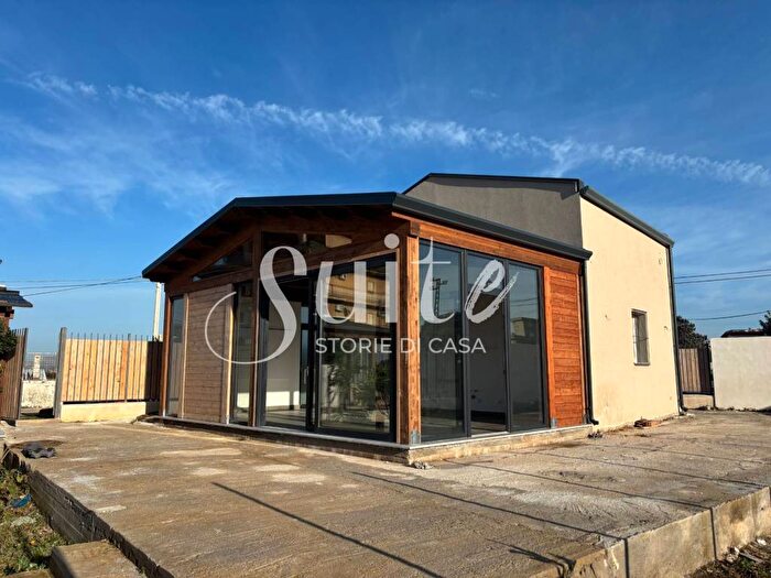 Casa quadrilocale in affitto in Via Fichidindia, Brancaccio, Palermo