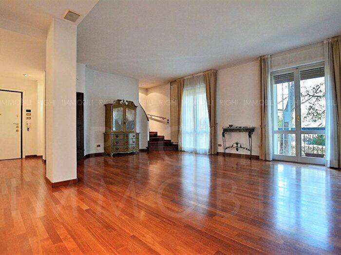 Appartamento con 6 locali in affitto in Via Siepelunga, Colli Murri, Bologna