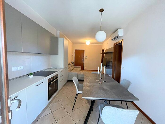 Appartamento trilocale in affitto in Via Giovanni Giolitti, Chiugiana La Commenda, Corciano