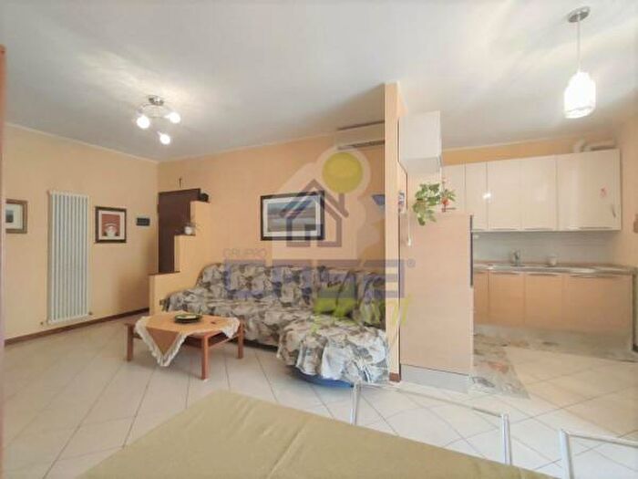 Appartamento trilocale in vendita in Via Pertini, Piadena Drizzona