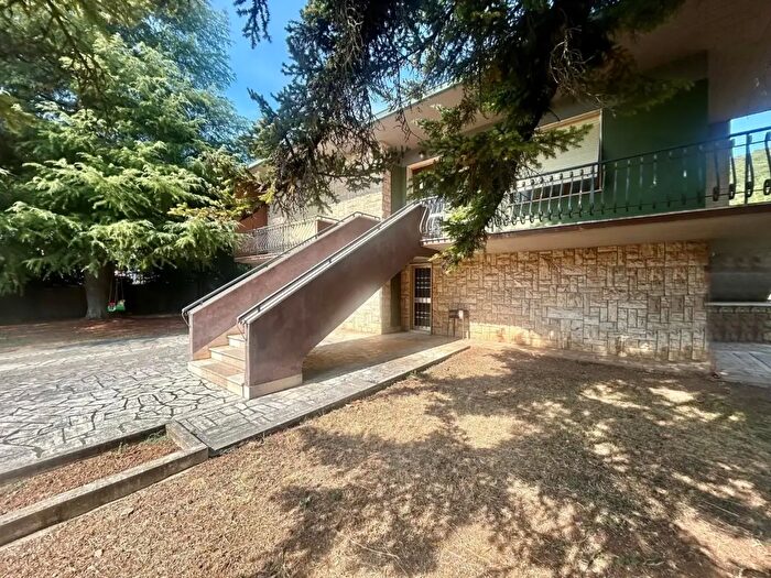 Casa con 8 locali in vendita in a della Vetturella, Sovicille