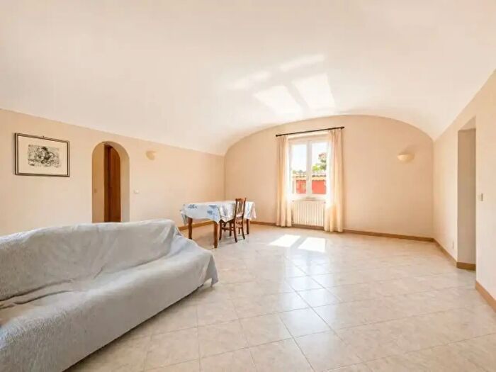 Appartamento con 5 locali in vendita in Via Ottavi, Casale Monferrato