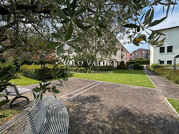 Appartamento trilocale in vendita in Via S Pio X, Castelfranco Veneto