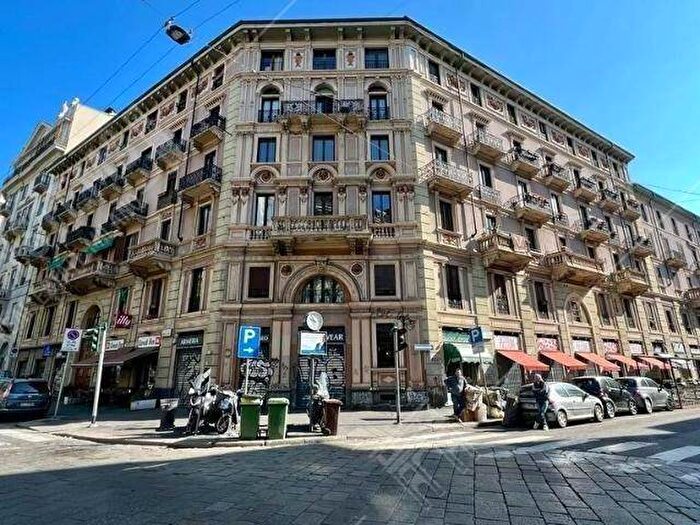 Appartamento trilocale in affitto in Via Spartaco, Montenero, Milano