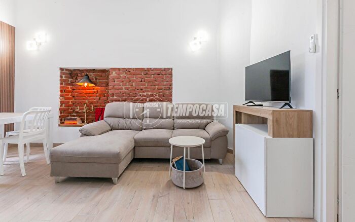 Appartamento bilocale in vendita in Via Monte San Genesio, Milano