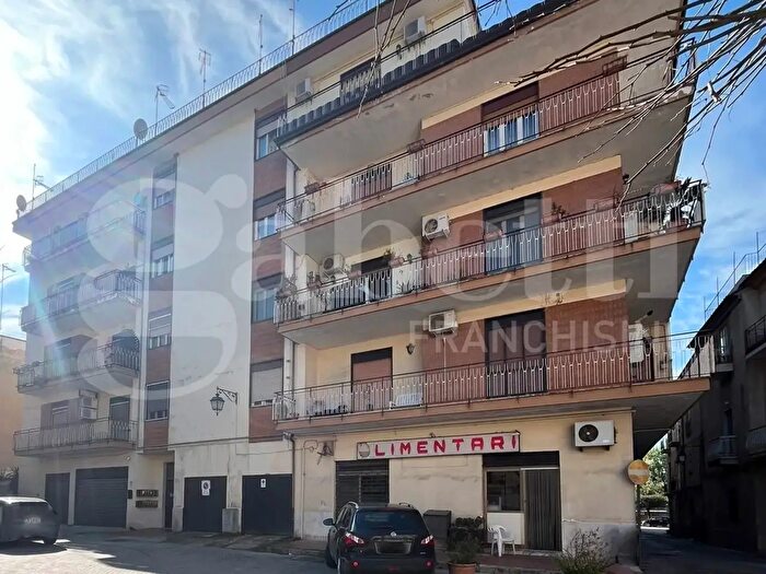 Appartamento con 5 locali in vendita in Piazza di Rauso, Capua