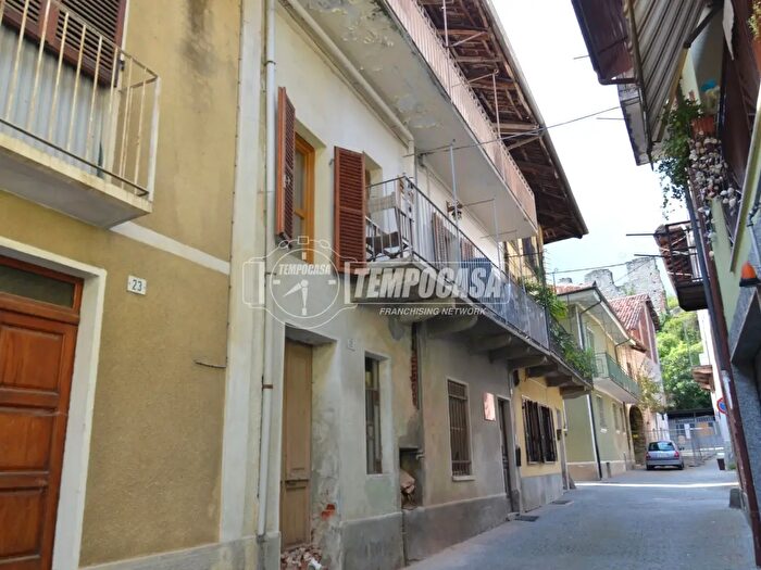 Appartamento trilocale in vendita in Via del Castello, Rocca Canavese