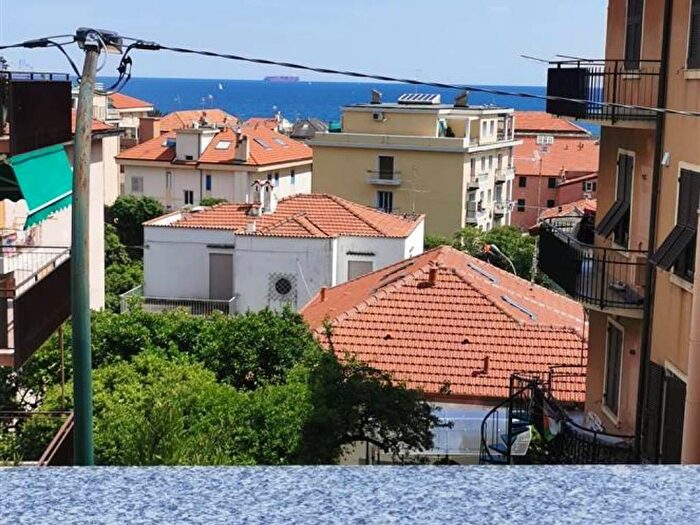 Appartamento quadrilocale in affitto in VIA ROMA, Centro, Varazze