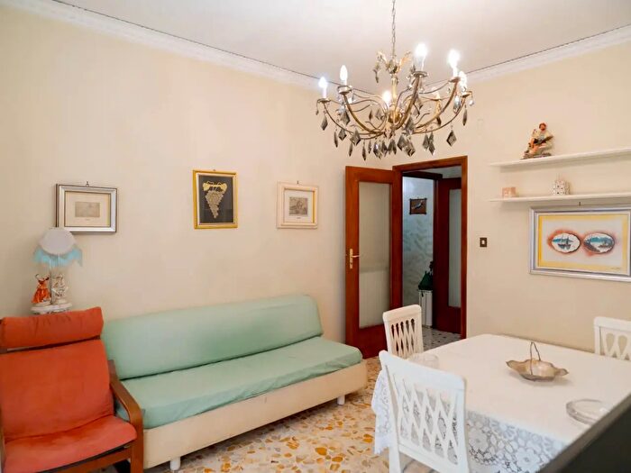 Appartamento quadrilocale in vendita in Via Privata Antonio Imperatore, Napoli