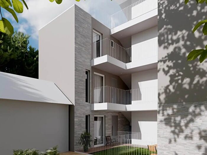 Casa con 9 locali in vendita in Civitanova Marche