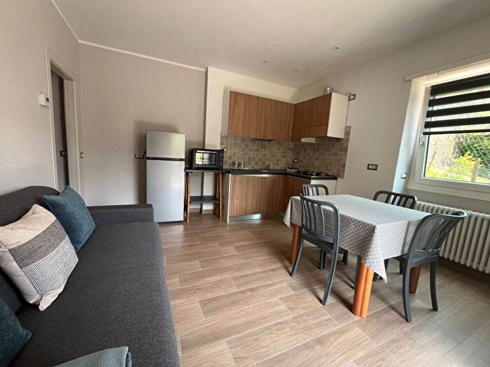 Appartamento bilocale in affitto in Contrada Curlo, Centro, Chiesa in Valmalenco