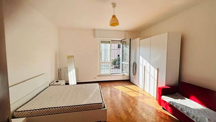 Appartamento trilocale in affitto in Via Andrea Maffei, Montenero, Milano