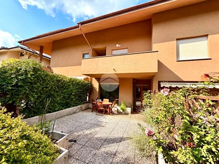 Casa con 6 locali in vendita in Corso Laghi, Buttigliera Alta