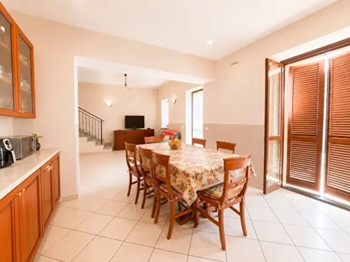 Casa trilocale in vendita in Via Esperanto, Asti