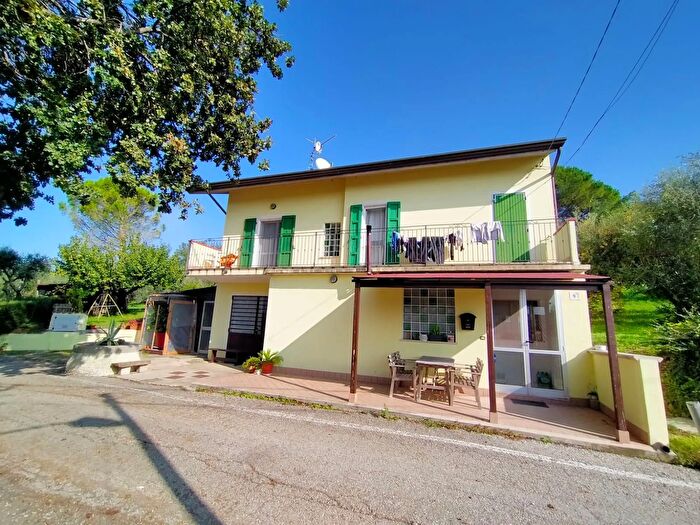Casa con 6 locali in vendita in Via Santa Cristina a, Rimini
