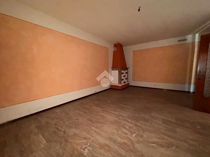 Appartamento trilocale in vendita in Via Dante Alighieri, Verolanuova