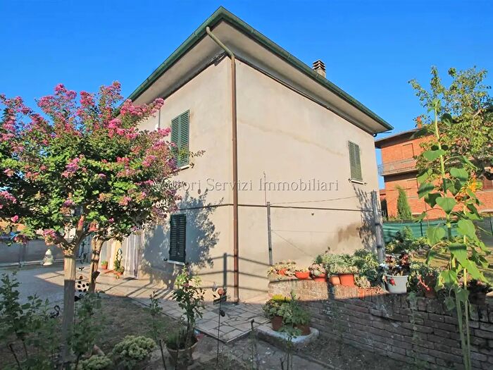 Casa con 5 locali in vendita in Via Arezzo, Montepulciano