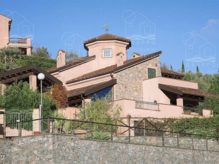 Casa con 5 locali in affitto in Località Casoni Garlenda SV Italia, Villafranca, Garlenda