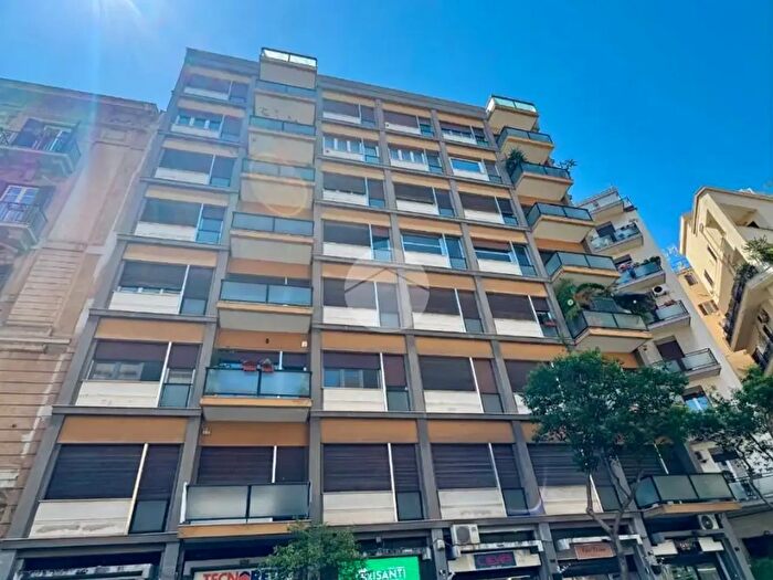 Appartamento in affitto in Via Dante, Palermo