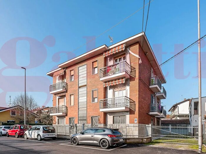 Appartamento trilocale in vendita in Via Papa Giovanni XXIII, San Mauro Torinese