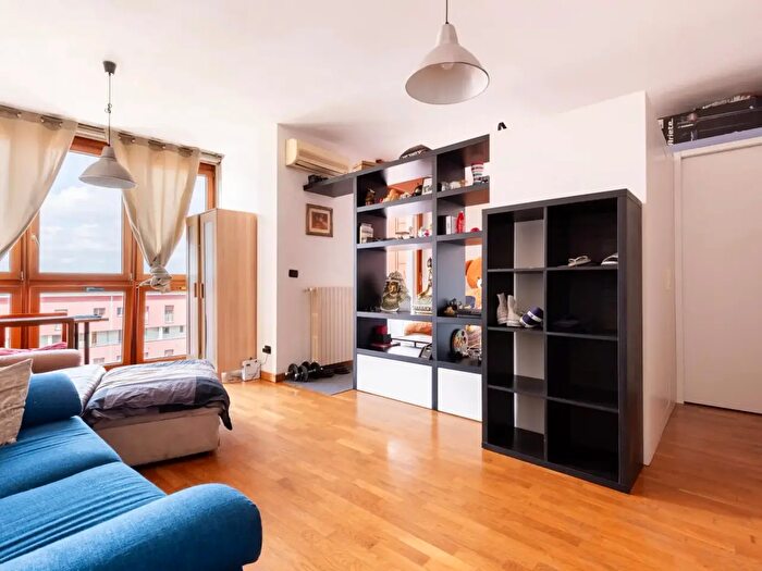 Appartamento monolocale in vendita in Via Leopoldo Pollak, Milano