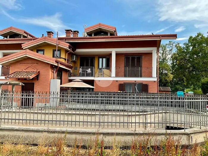 Appartamento quadrilocale in vendita in Strada Tedeschi, Leini'
