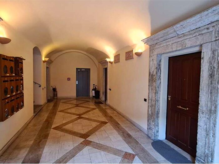 Appartamento trilocale in affitto in Centro, Narni