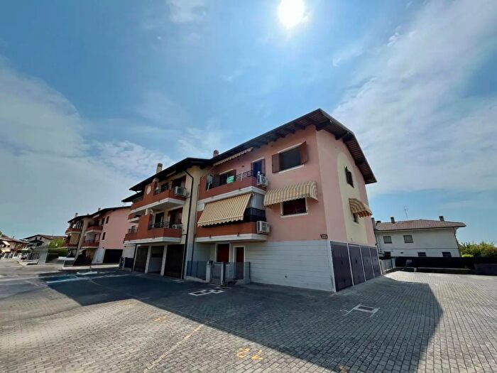 Appartamento con 5 locali in vendita in Terzo d'Aquileia