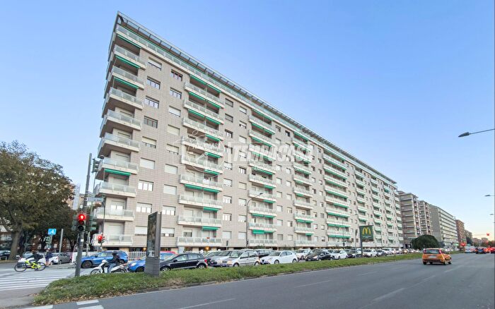 Appartamento trilocale in vendita in Via Guido Reni, Torino