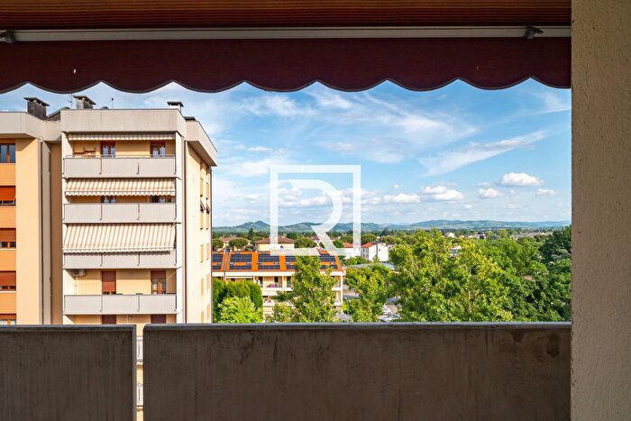 Appartamento quadrilocale in vendita in Via Parri Forlì, Forli