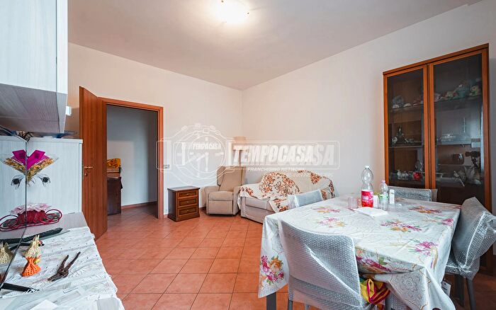 Appartamento trilocale in vendita in Viale Martiri della Libertà, Scandiano