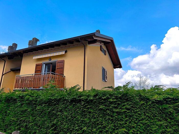 Appartamento quadrilocale in affitto in Via Stadio, Centro, Sestola