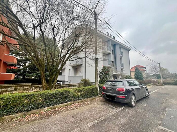 Appartamento trilocale in affitto in Centro, Lomazzo