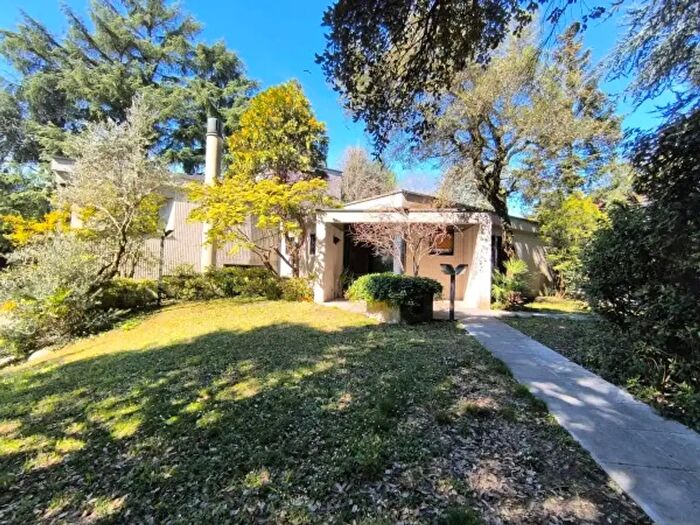 Casa con 6 locali in vendita in Via Madonna delle Grazie, Legnano