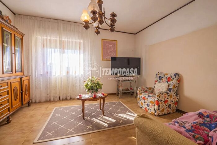 Appartamento con 5 locali in vendita in Via Fratelli Kennedy, Monte San Giusto