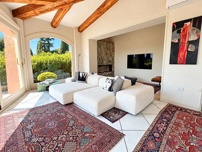 Casa con 10 locali in vendita in Padenghe Sul Garda