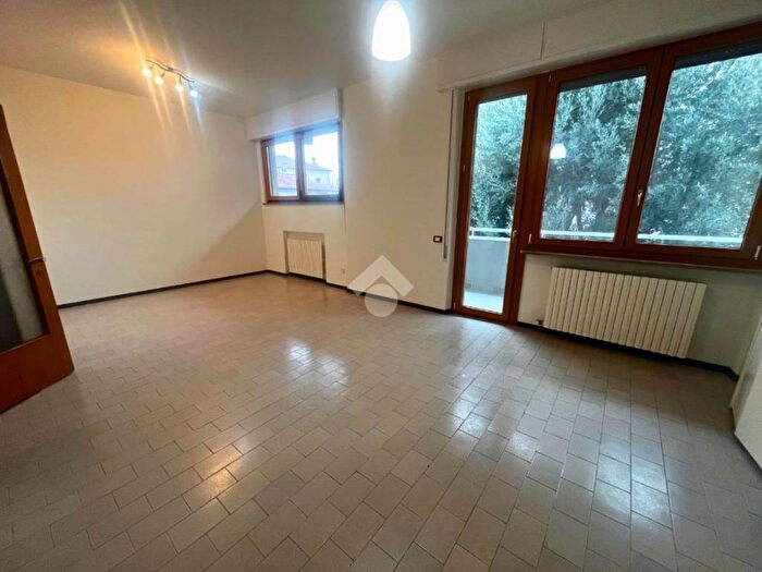 Appartamento trilocale in affitto in Via Luisa Sanfelice, Pantano, Pesaro