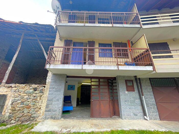 Case in Vendita e in Affitto - 2