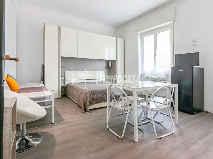 Appartamento monolocale in vendita in Via Legnone, Milano