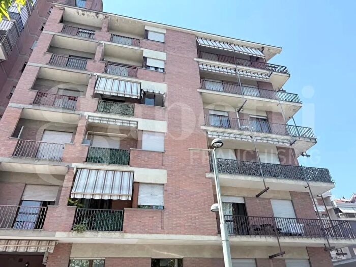 Appartamento bilocale in vendita in Piazza Derna, Torino