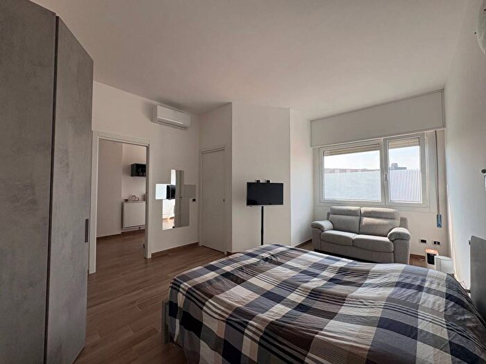 Appartamento bilocale in affitto in Via Francesco Tadini, Sacro Cuore, Novara
