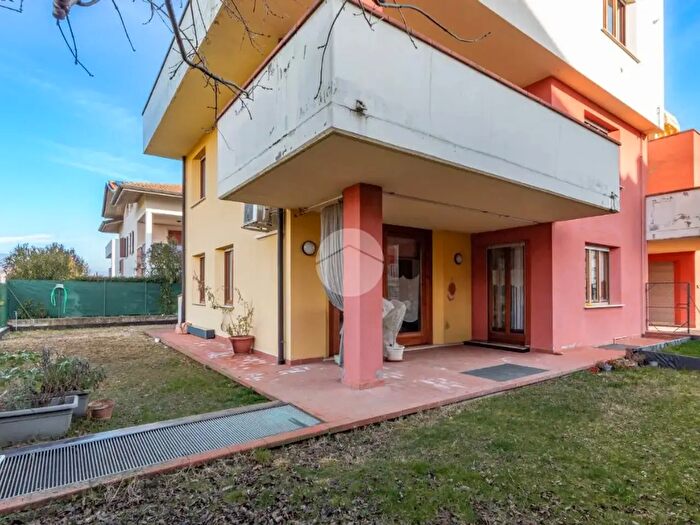 Casa con 5 locali in vendita in Via a dallOca Bianca, Bussolengo