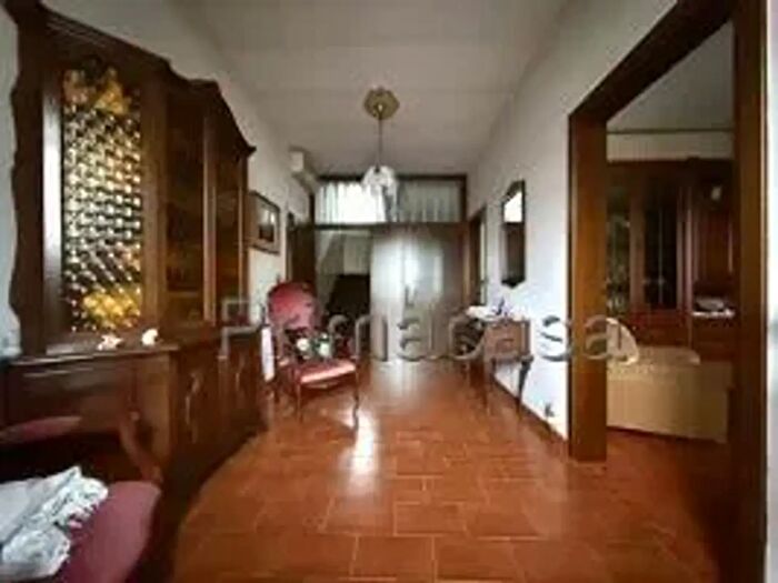 Casa con 7 locali in vendita in Via Brazzetto, Terrazzo