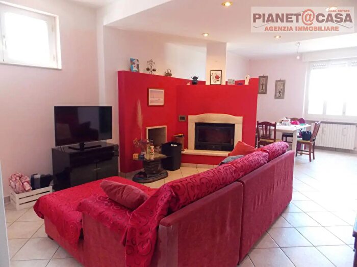 Appartamento con 7 locali in vendita in Via Roma, Castel Di Lama