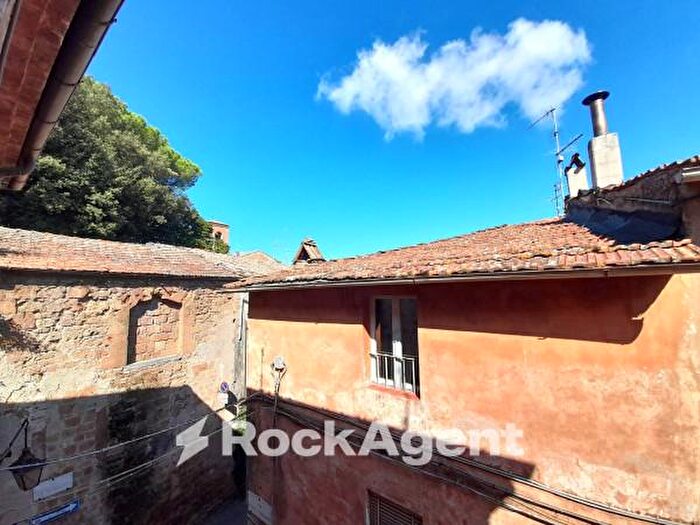 Appartamento quadrilocale in vendita in Via Santa Maria Maddalena Acquape, Acquapendente