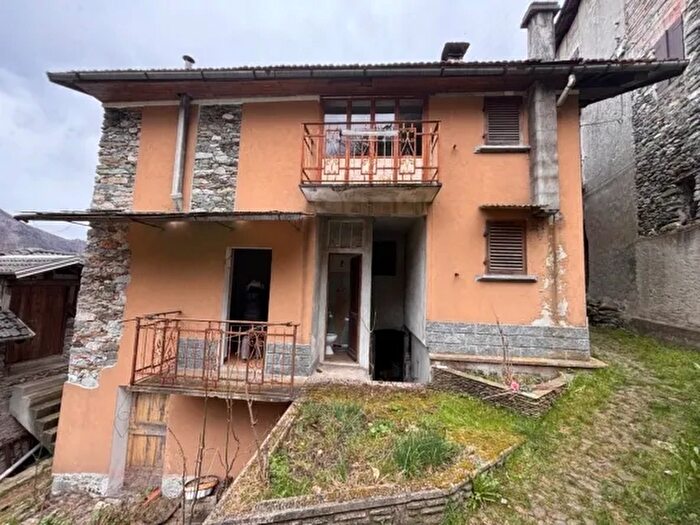Casa con 8 locali in vendita in Morca Varallo Cellio con Breia Vercelli Piemonte Italia, Varallo