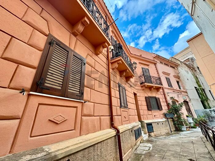 Appartamento quadrilocale in vendita in Palermo