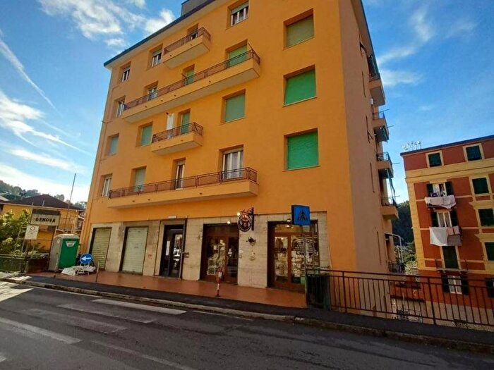 Appartamento bilocale in affitto in Via Campomorone, Pontedecimo, Genova