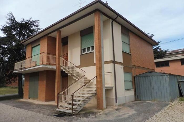 Casa con 5 locali in vendita in Montecassiano