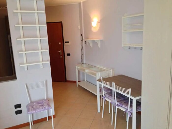 Appartamento monolocale in affitto in Garbagnate Milanese